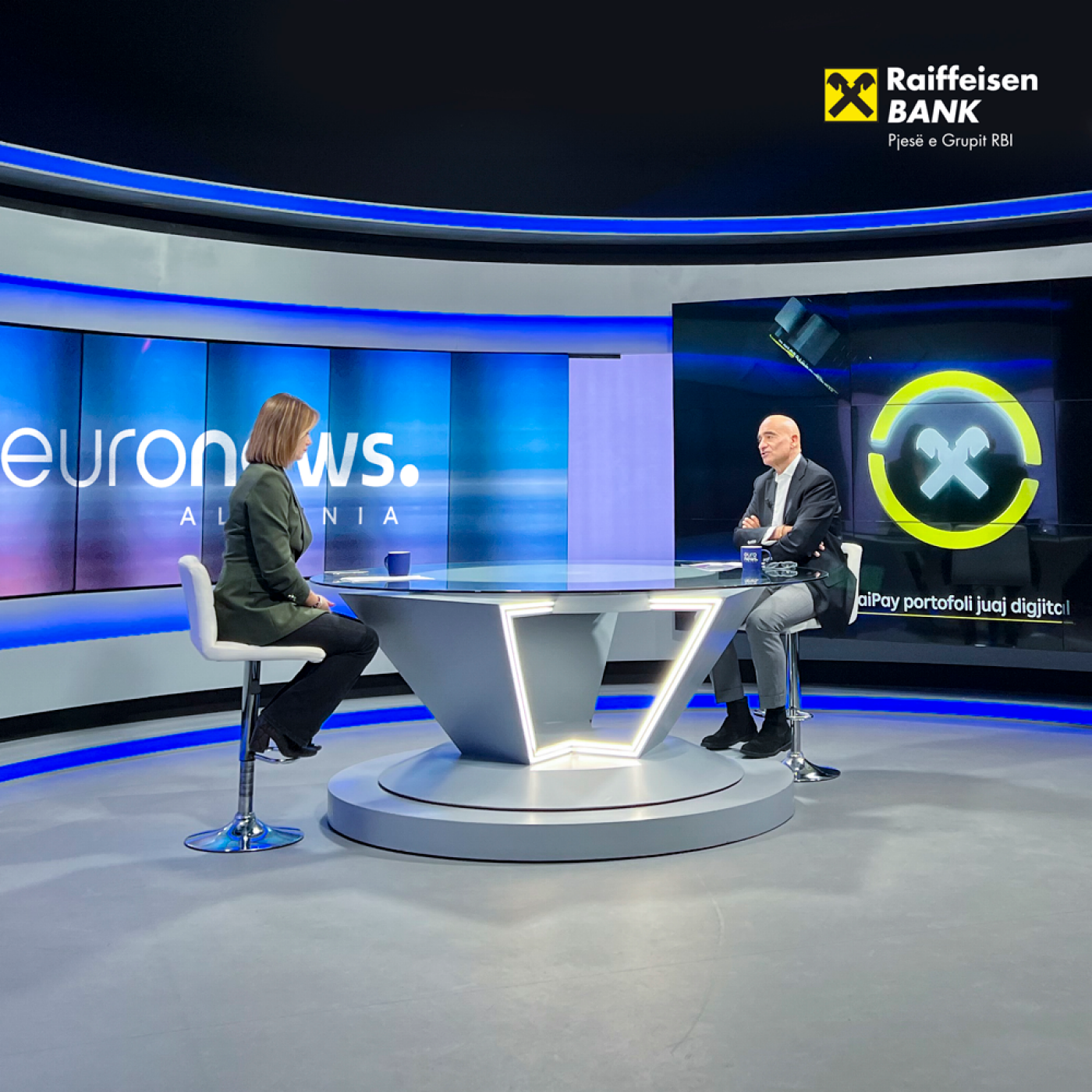 Z. Christian Canacaris, CEO i Raiffeisen Bank Shqipëri në një intervistë ekskluzive për televizionin Euronews Albania.